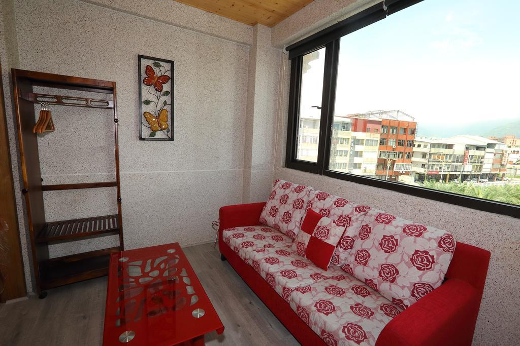 Jun Dian Jia Homestay Hualien City Exterior photo